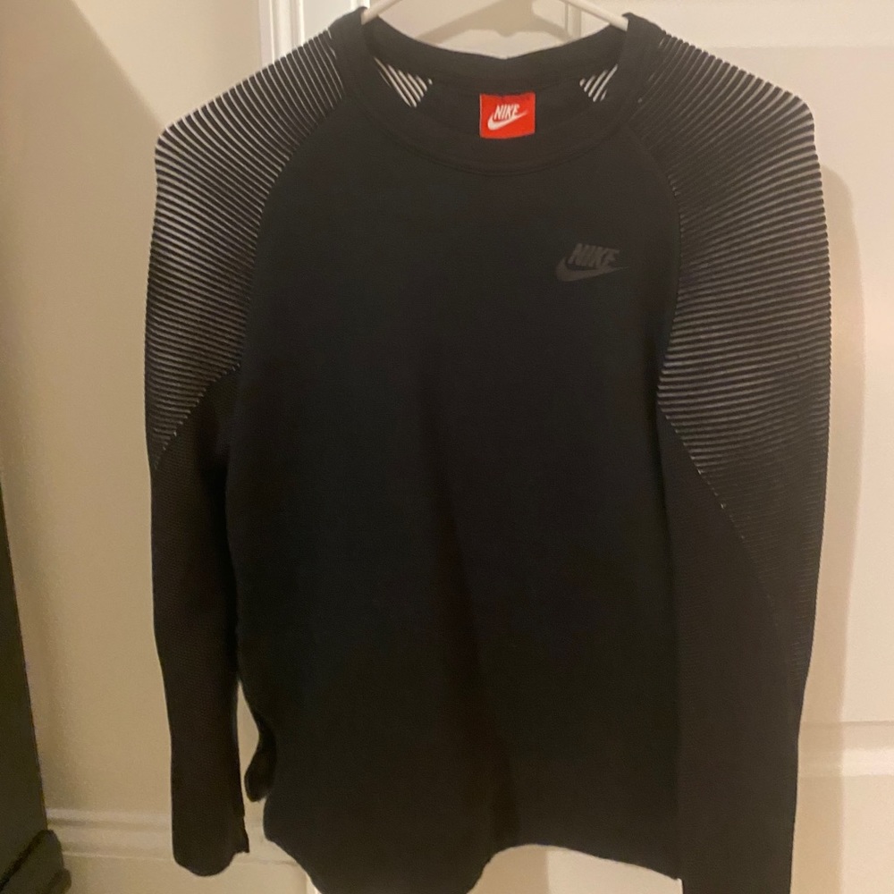 Nike sweatshirt